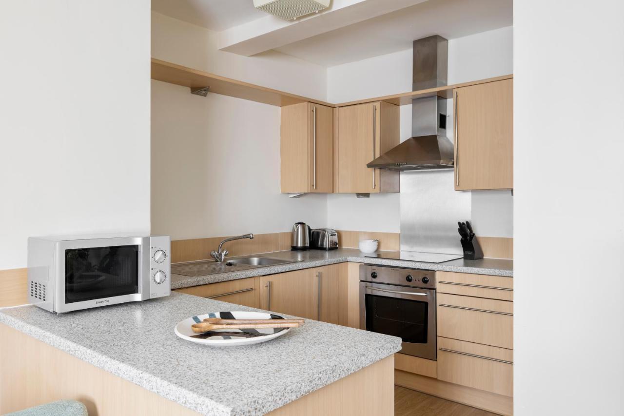 ซาโก คาร์ดิฟ คาธีดรอล โรด Apartment คาร์ดิฟฟ์ ภายนอก รูปภาพ