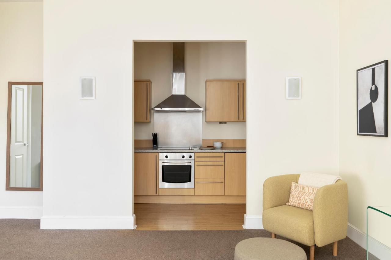 ซาโก คาร์ดิฟ คาธีดรอล โรด Apartment คาร์ดิฟฟ์ ภายนอก รูปภาพ